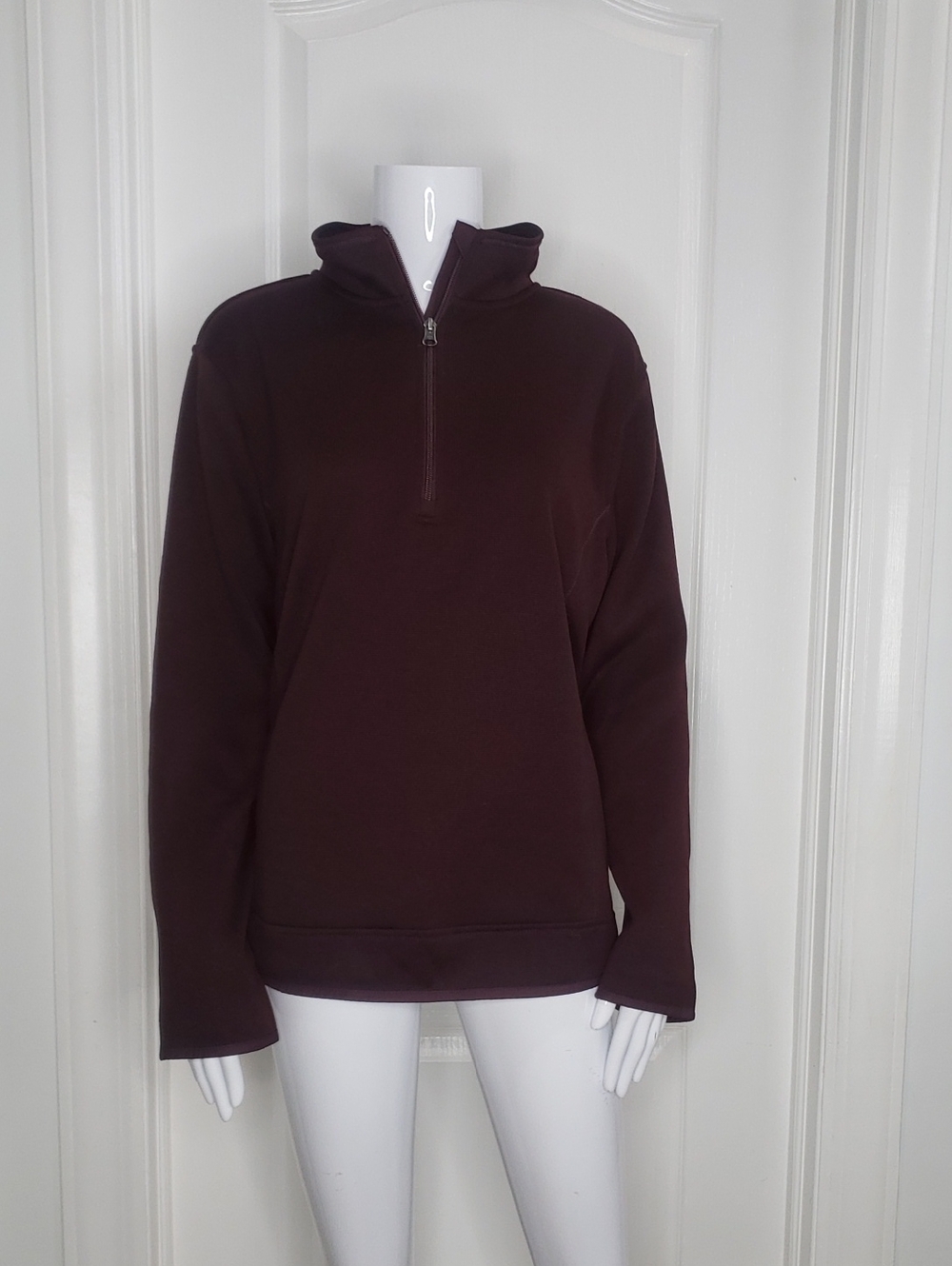 Eddie Bauer Burgundy Sweater Size Large